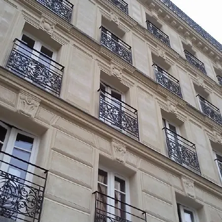 Vandrerhjem Le Montclair Montmartre By River *