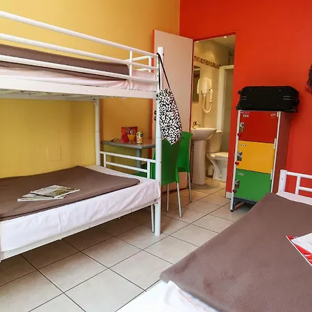 Le Montclair Montmartre By River * Paris