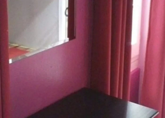 Le Montclair Montmartre By River Auberge de jeunesse