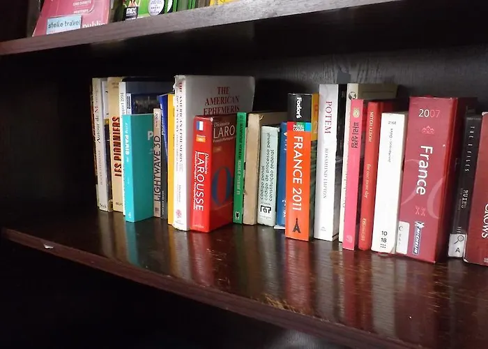 Le Montclair Montmartre By River Auberge de jeunesse Paris