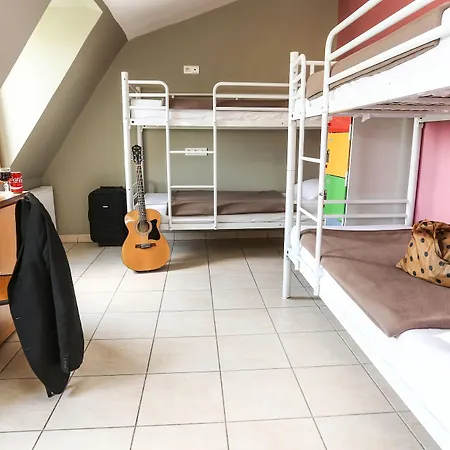 Le Montclair Montmartre By River Hostel