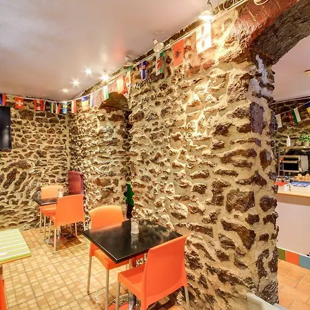 Hostel Le Montclair Montmartre By River