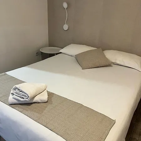 Le Montclair Montmartre By River *