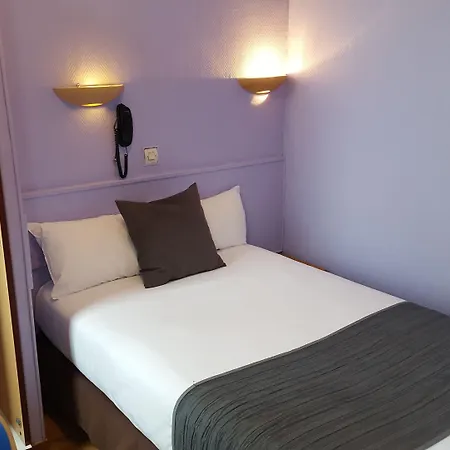 Le Montclair Montmartre By River Hostel