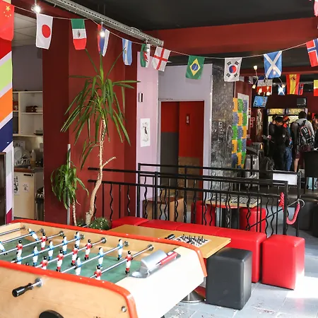 Hostel Le Montclair Montmartre By River Paris