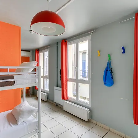 Le Montclair Montmartre By River Hostel Paryż