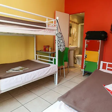 Le Montclair Montmartre By River * Paryż