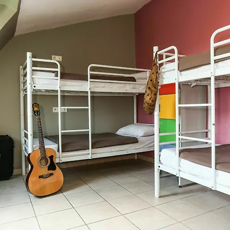 Le Montclair Montmartre By River Hostel