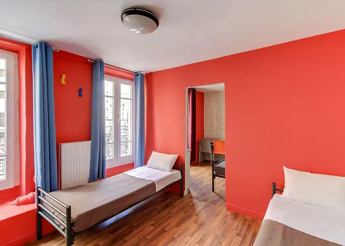 Le Montclair Montmartre By River *