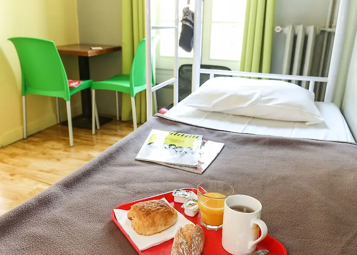 Hostel Le Montclair Montmartre By River