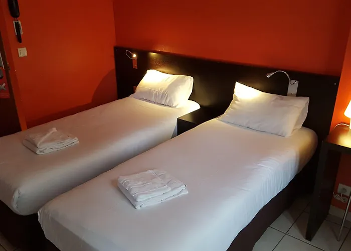 Hostel Le Montclair Montmartre By River