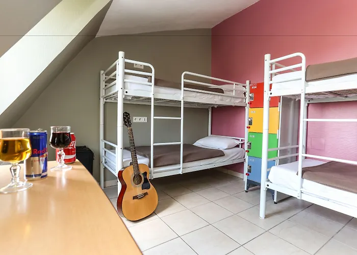 Hostel Le Montclair Montmartre By River *