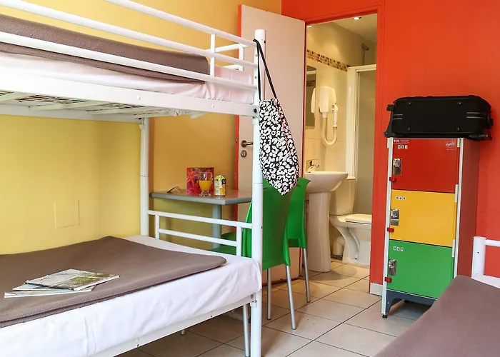 Le Montclair Montmartre By River *