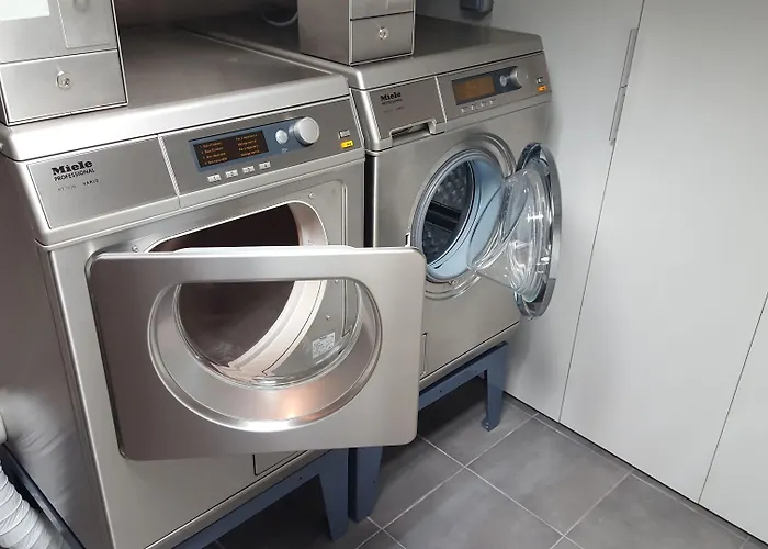 Hostel Le Montclair Montmartre By River