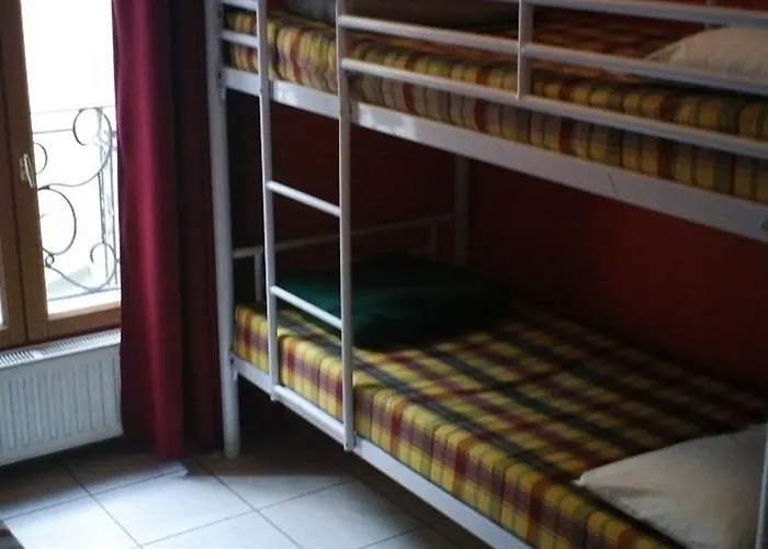 Le Montclair Montmartre By River Hostel