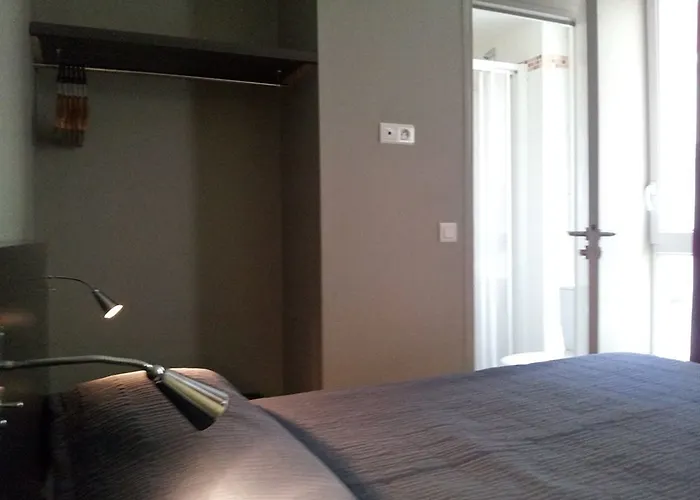 Le Montclair Montmartre By River Hostel Párizs