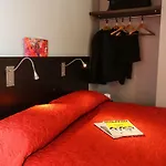 Le Montclair Montmartre By River 旅馆
